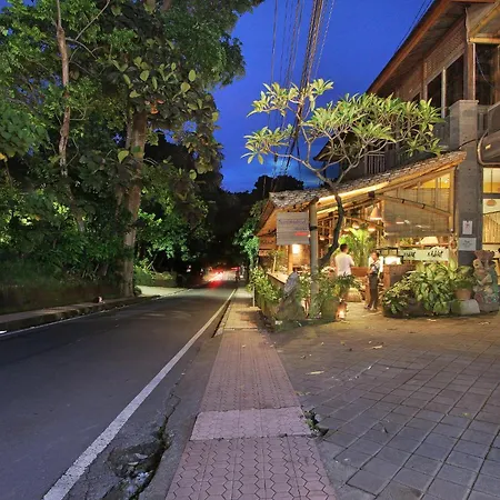 Sarin Ubud Suites By Genuinehost-3